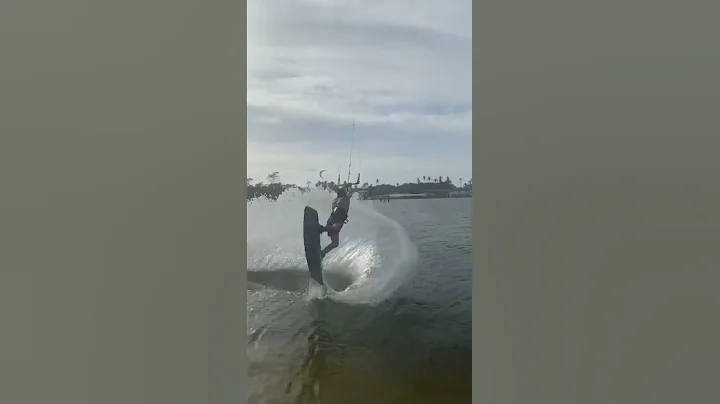 SENSACIONAL!!  -  2019 WORLD CHAMPION Kiter (VALEN...