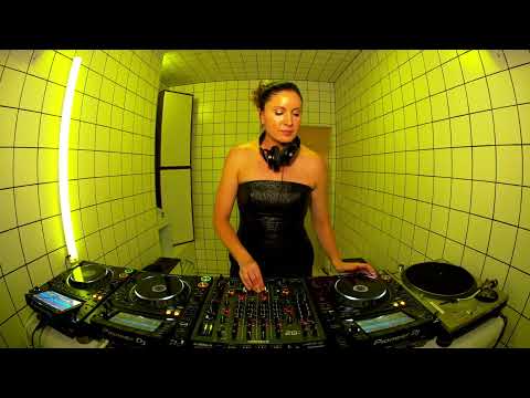 Claire Morgan | HÖR - Dec 15 / 2022