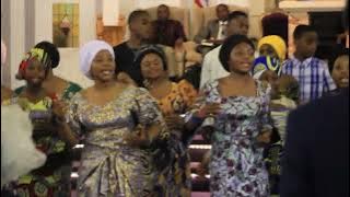 WIMBO WA VICTORY CHOIR IBADA LA JUMAPILI KWENYE MKUTANO WA WCW