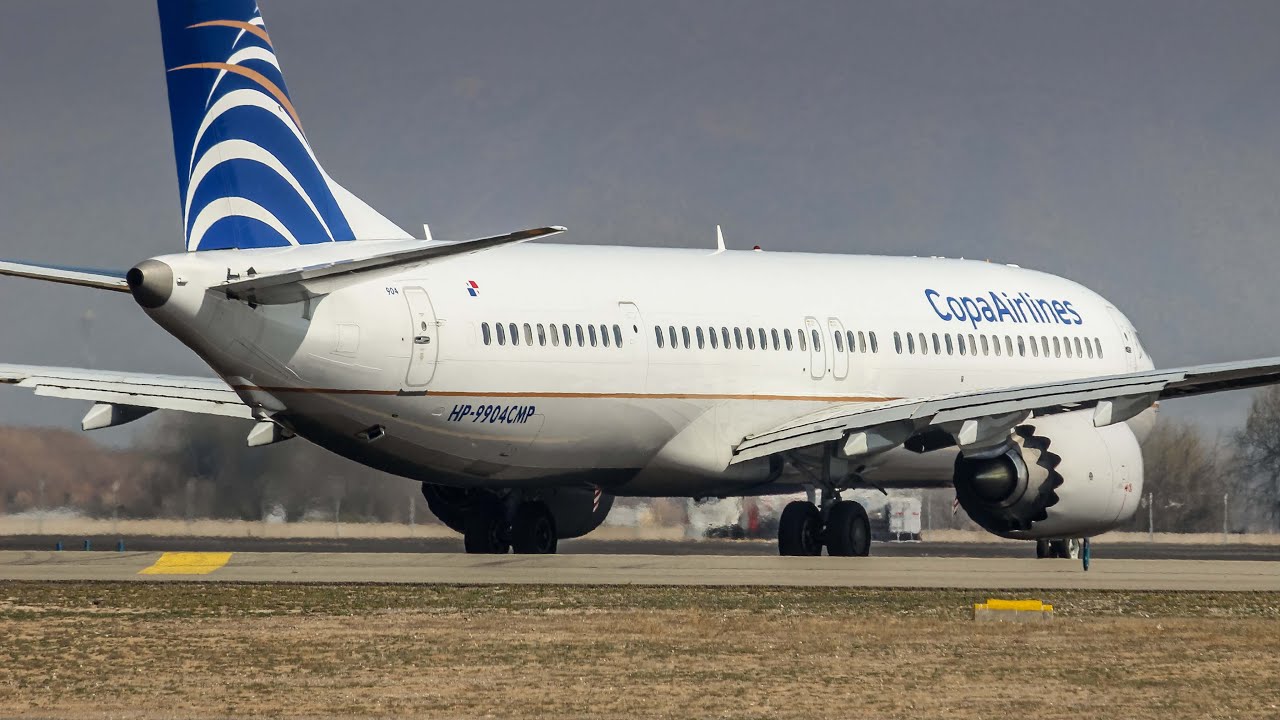 Copa Airlines Boeing 737 MAX 9 (HP9904CMP) despegando desde Santiago