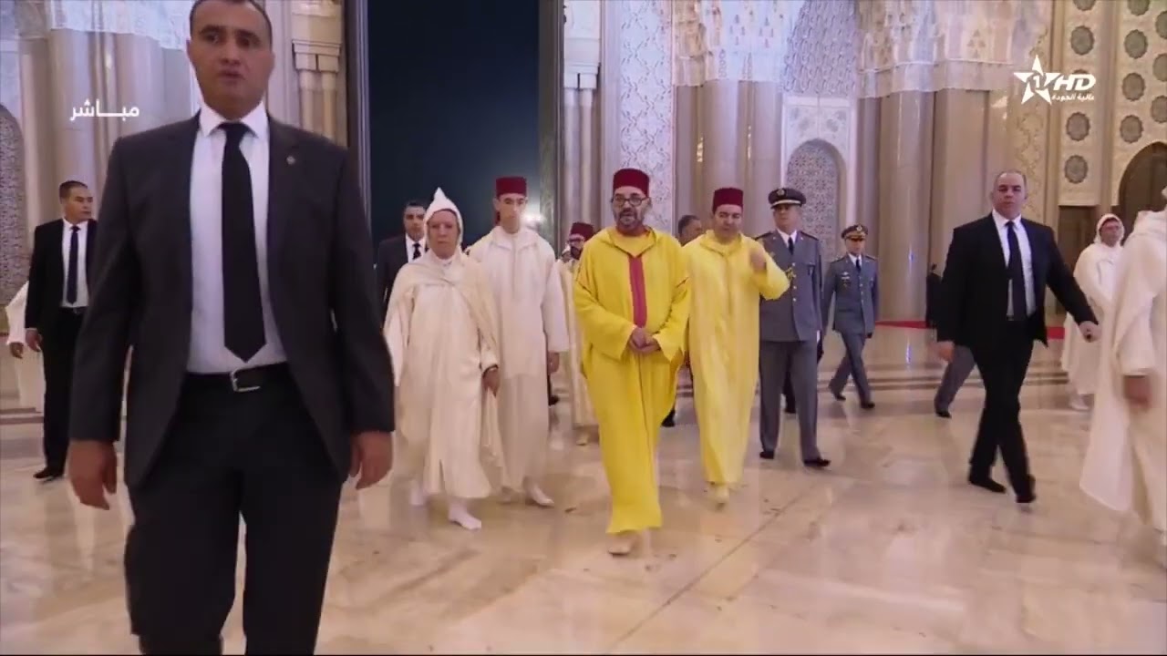 أمير المؤمنين يترأس بمسجد الحسن الثاني بالدار البيضاء حفلا دينيا إحياء لليلة القدر المباركة