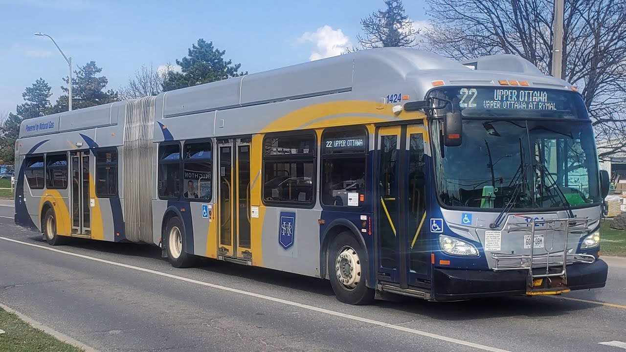 (RARE) Hamilton Street Railway 2015 New Flyer XN60 #1424 (22)