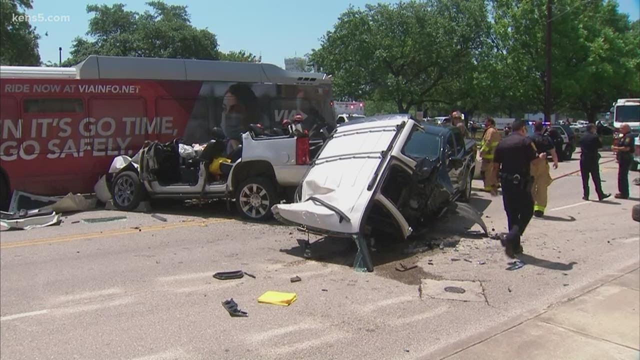 Two VIA buses involved in crashes on Monday - YouTube