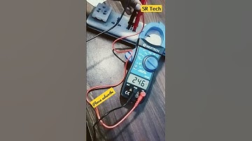 How to test AC voltage ⚡ with #clampmeter #multimeter #M266