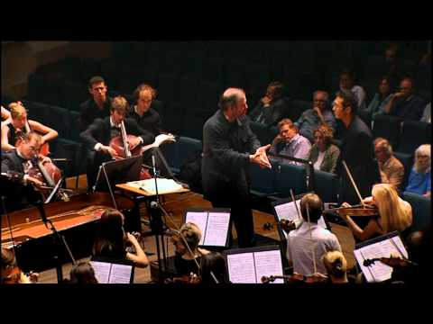 Gergiev teaches conducting