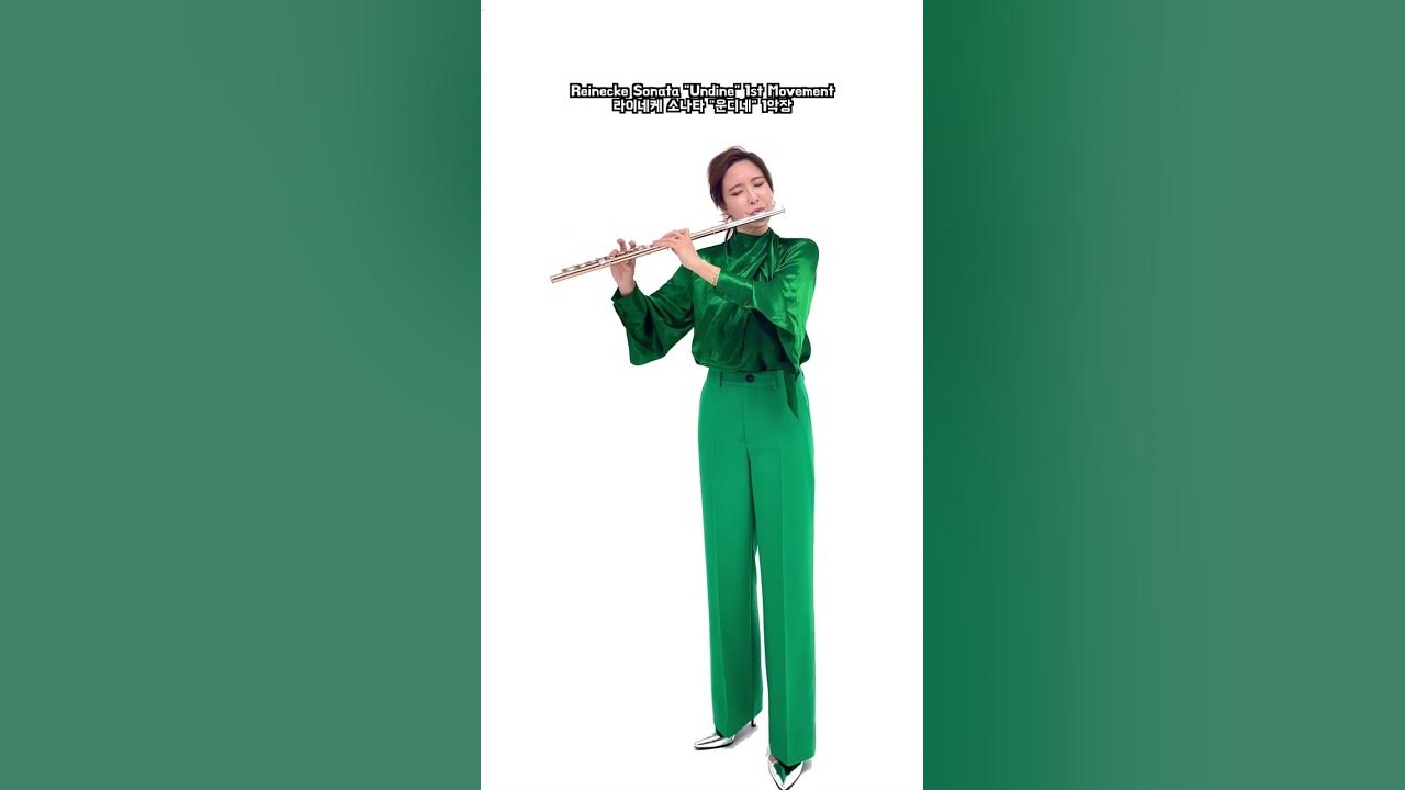 The most beautiful flute sonata💚 #flutist #green #lookbook