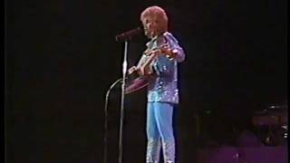 Video-Miniaturansicht von „Barbara Mandrell,  "Dueling Banjo's!" + "My Baby's Coming Home!"“