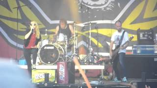Guano Apes - Hey Last Beautiful (live @ Rocco del Schlacko, Germany, 09.08.2014)