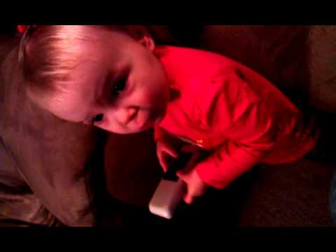 Harper sings the wiggles - YouTube