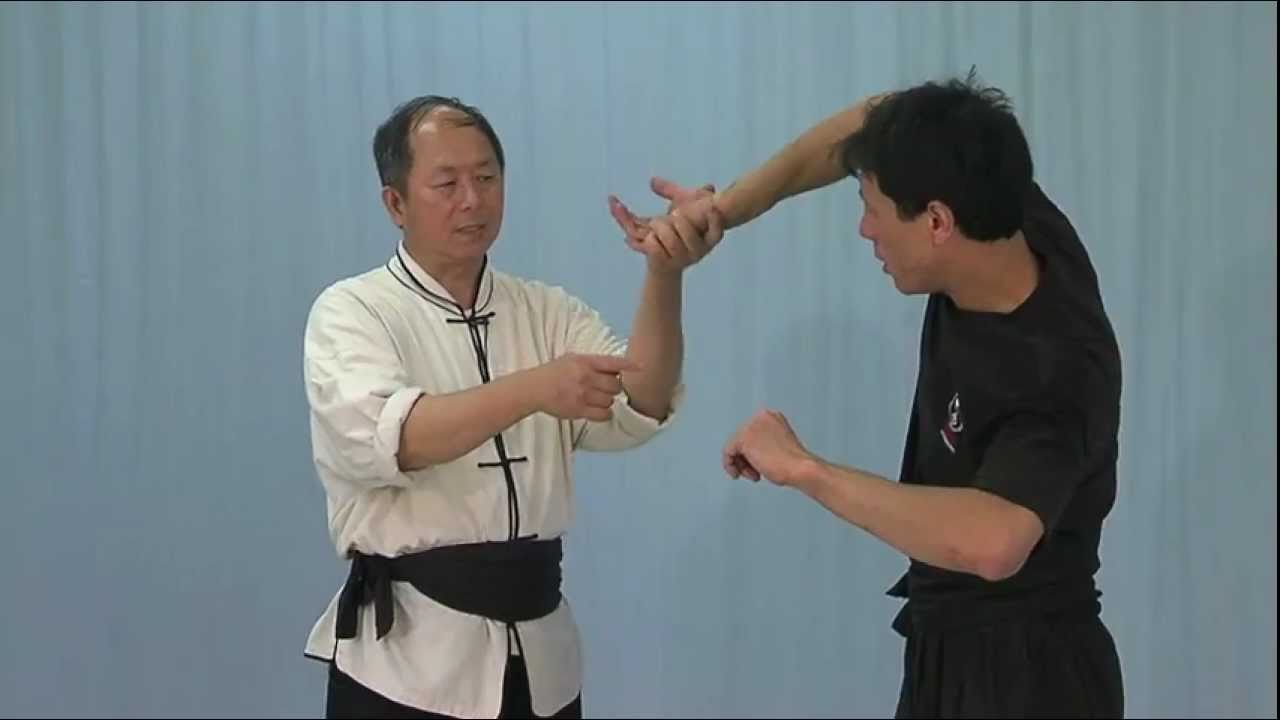 Knife Defense Part 2 - Chin Na (YMAA Dagger Defense) Dr. Yang, Jwing-Ming -...
