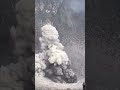 Редкие кадры пробуждения вулкана Мерапи