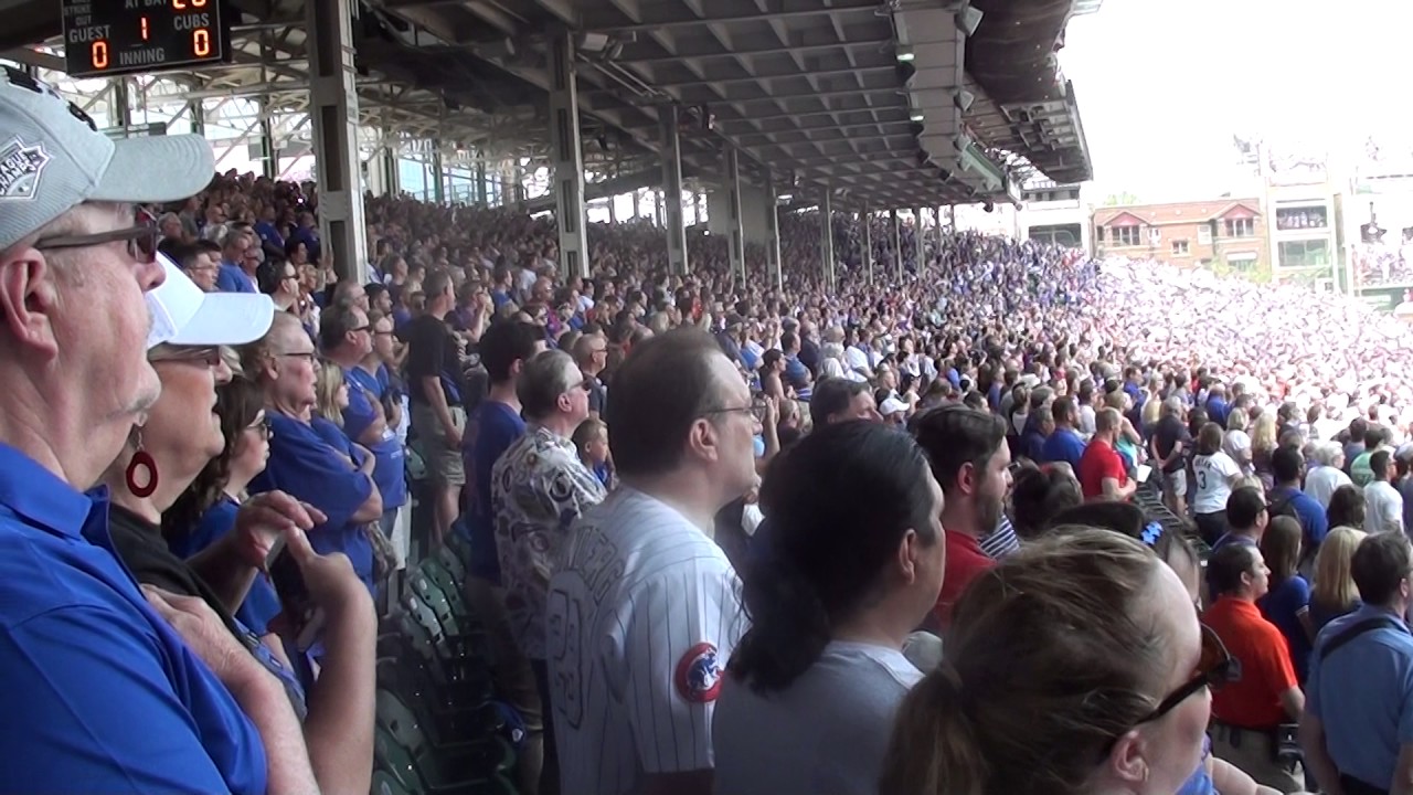 Wayne Messmer Sings The National Anthem Wrigley Field 7/4/2017 YouTube