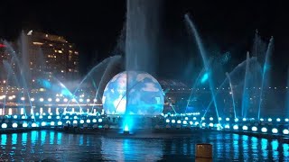 Vivid Sydney 2023 Elemental | Spectacular 80 metre water shooter, flames, projection, pyro technics