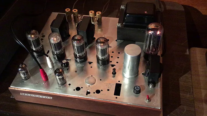 Magnavox Stereo Tube Amplifier. 12AX7 6V6GT
