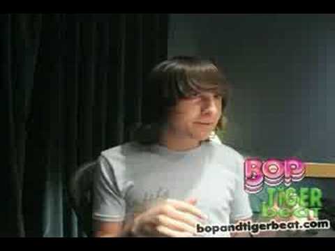 Mitchel's Hidden Talent - He Shows Tiger Beat / BOP!