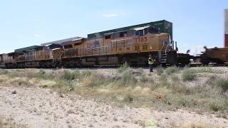 Union Pacific Westbound Intermodal Train! Railfanning Midland, Texas 8/25/18