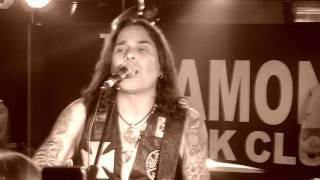 MIKE TRAMP - Living on The Edge