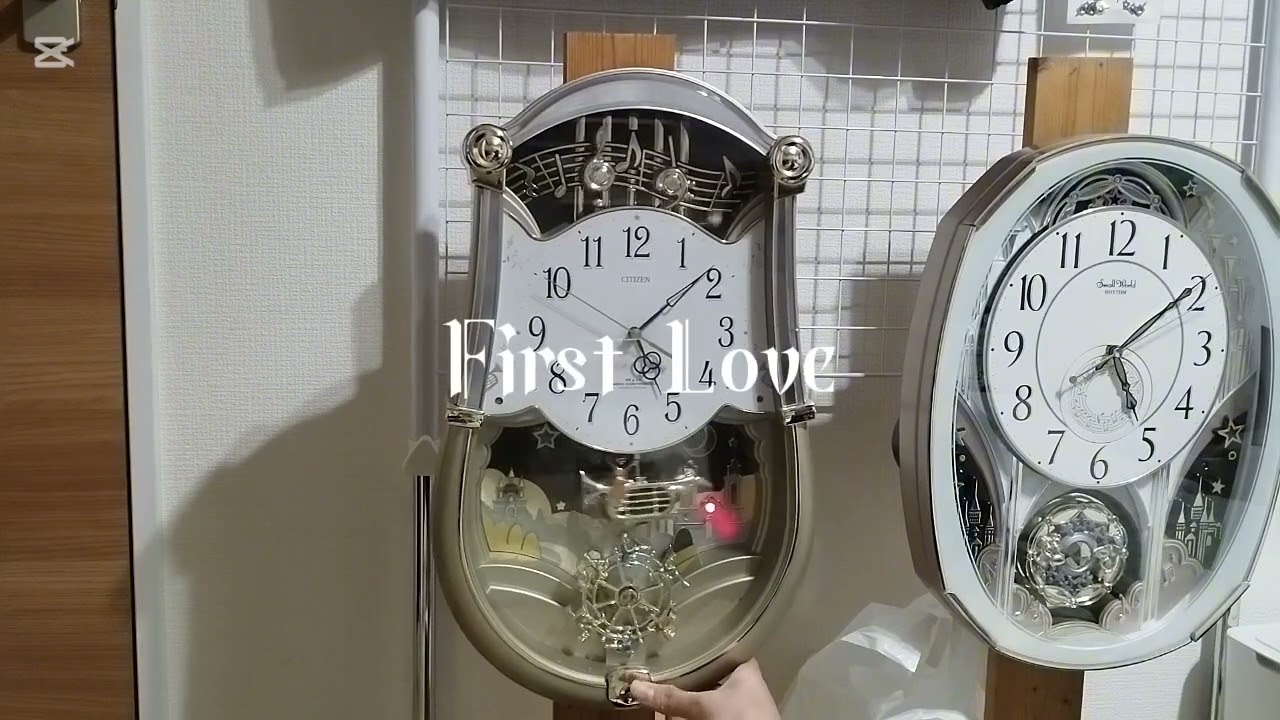 SEIKO からくり時計 パペットシリーズ ミキハウス MQ920R - YouTube