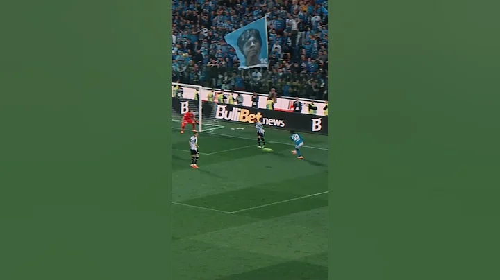 Osimhen's History-Making Goal: How He Ended Napoli's 33-Year Wait for the Scudetto! #shorts #napoli