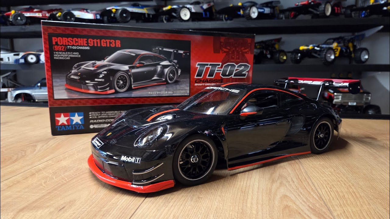 Tamiyas new porsche 911 gt3 r painting body and applying decals awsome looking car