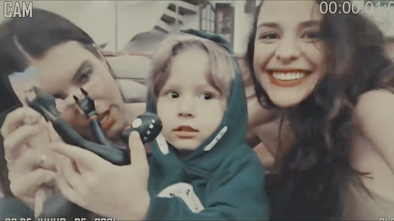 Luiza & Valentina i'm giving you all my love(stupid wife)