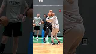 Sam Cell Played Jordan Walsh 1V1 At Practice