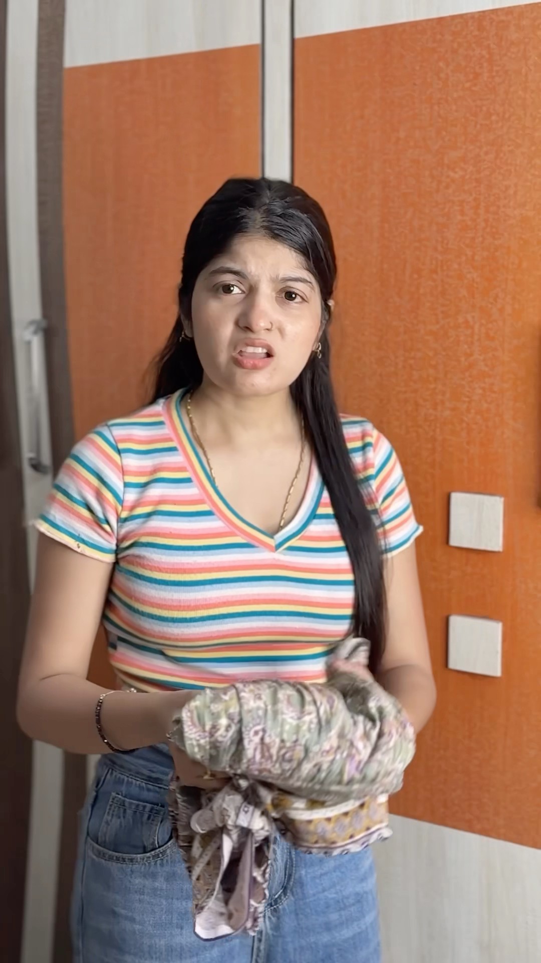 Chalak behan??|| Sisters love || tiyaa || shreya #foryou  #youtube #trending