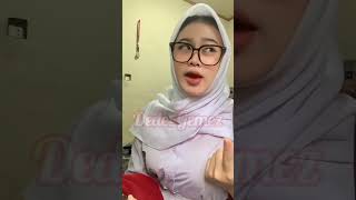 Sma Cantik Kacamata