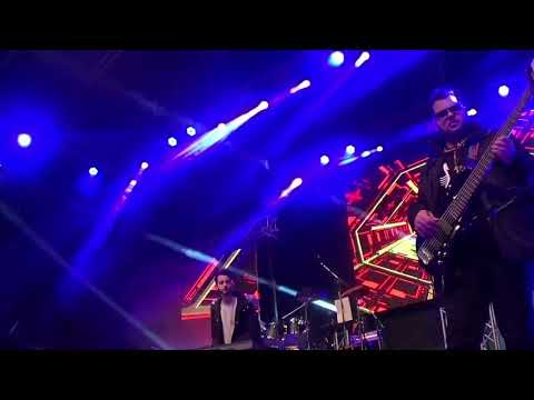 MB - Doar pe a ta(Ioana Ignat bass player live view)
