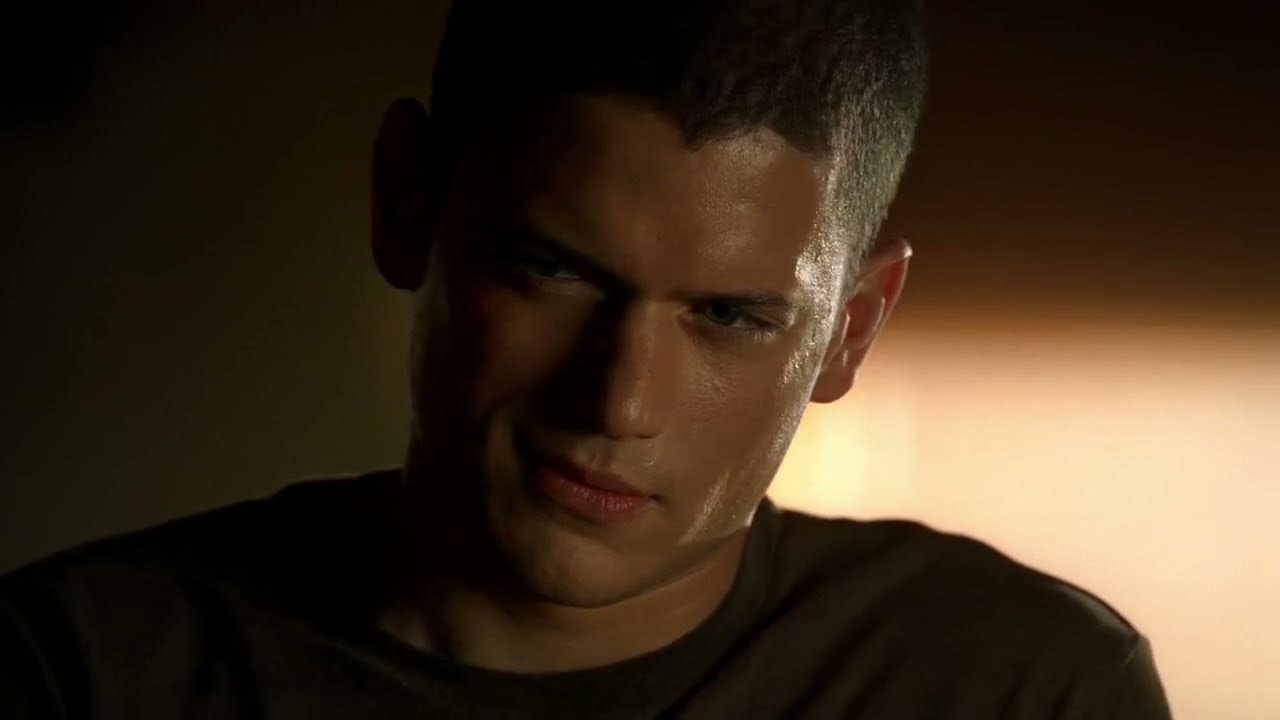 Prison Break - Michael Works on the Tattoo (HD)