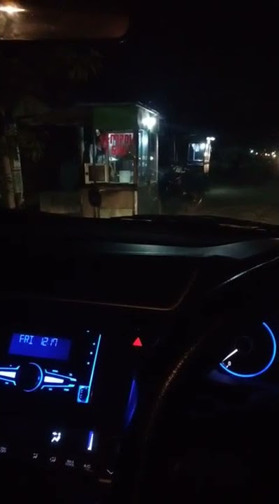 story wa malam hari dalam mobil menunggu pacar