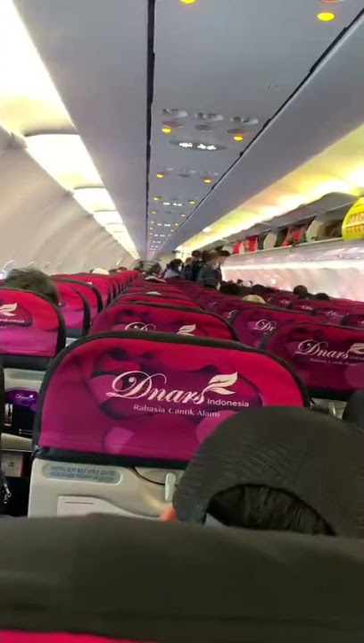 MENDARAT DI BANDARA JUANDA