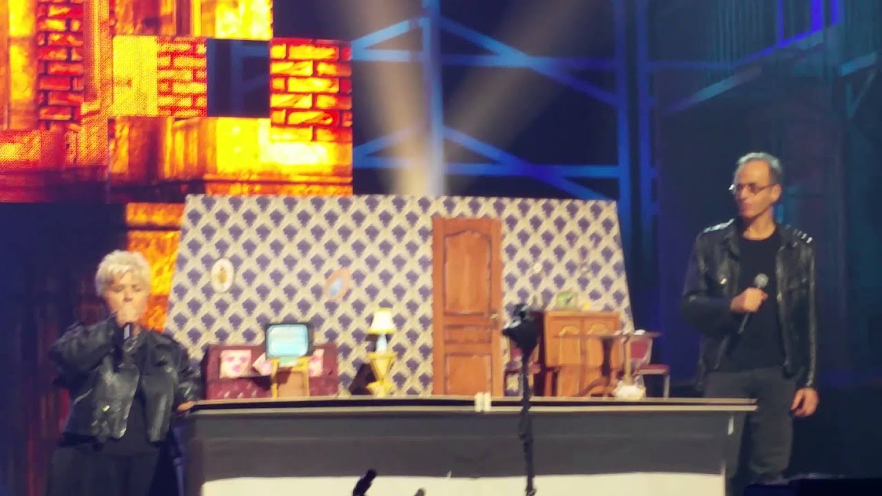 Les Enfoirés 2016 - La mère à Titi