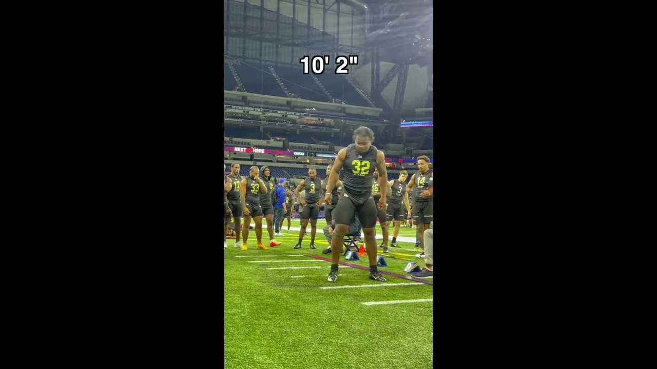 The 1 Running Back In Draft Michigan State Kenneth Walker Shorts