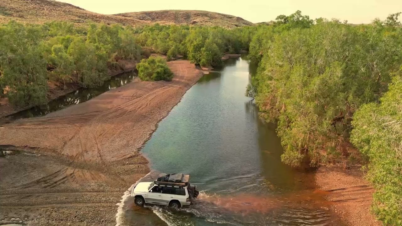 Fahrt auf der skull springs road/ Westaustralien