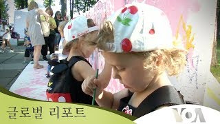 [글로벌 리포트] 뿔난 몽마르뜨 화가들…우크라이나 쌍둥이 축제