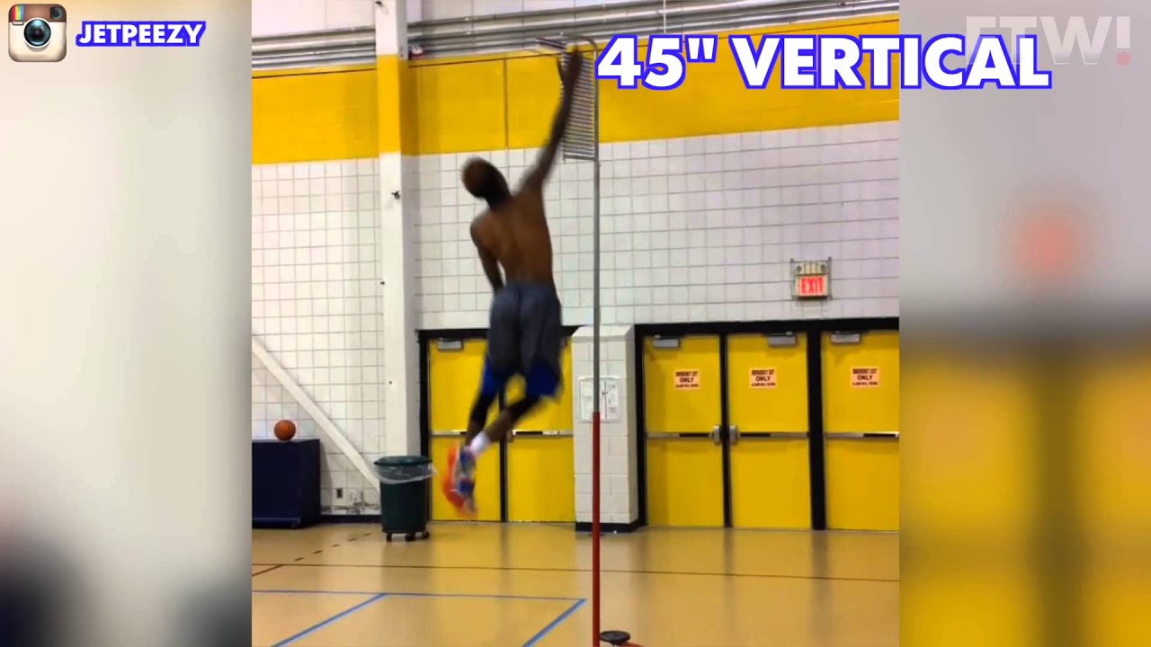 Basketball player defies gravity - YouTube