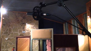Recording Studio Masterclass Bonus Vlog - In the Recording Studio - drum mic setup