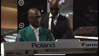 Rickey Smiley Plays Organ at Stellar Awards
