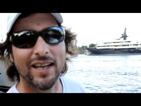 Steven Spielberg's Yacht?
