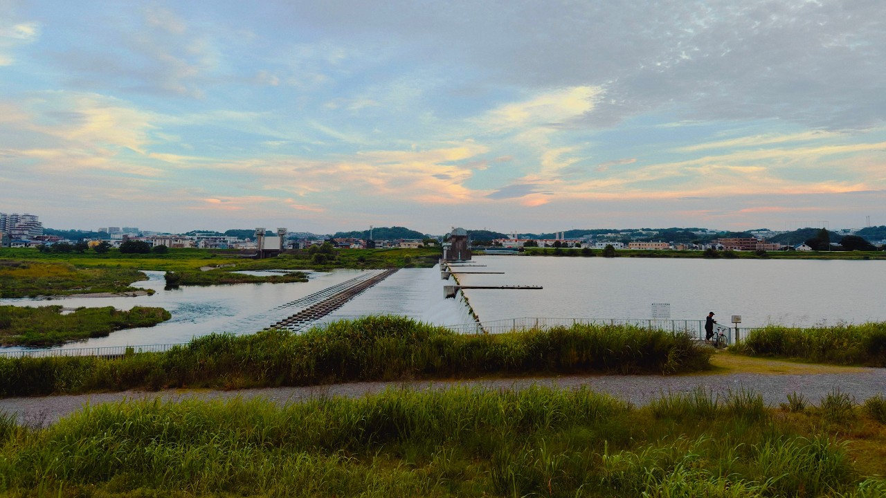 Tama River Sunset Bikeride - Kawasaki and Tokyo, Japan.