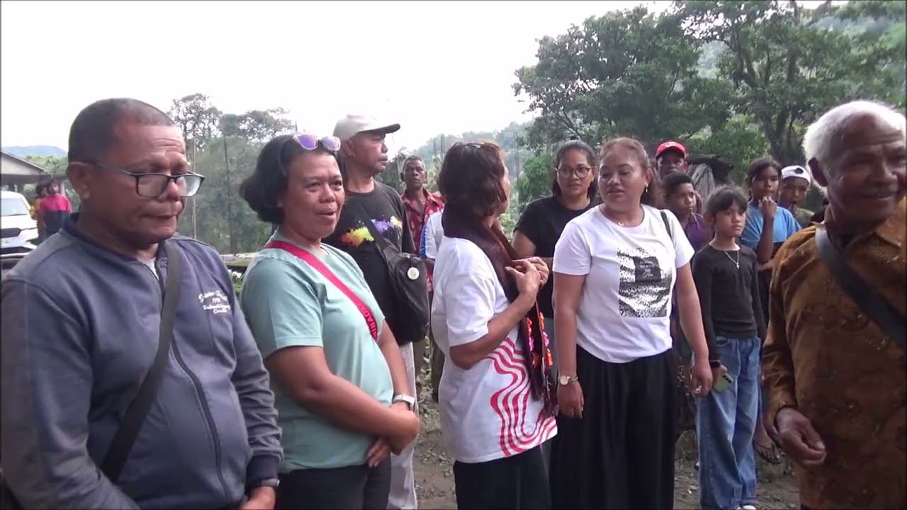 PENJEMPUTAN IMAM BARU PATER FABRIZIO OLIE VALDO, SVD- DARI WOLOWARU  MENUJU KAMPUNG WOLOLELE B