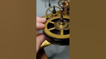 Het demonteren van de Seth Thomas-klok