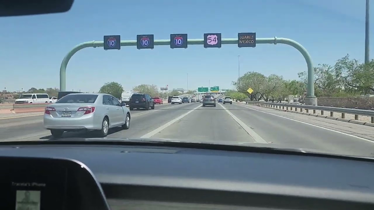 Driving thru Downtown El Paso into Ciudad Juarez, Mexico... April 26, 2024