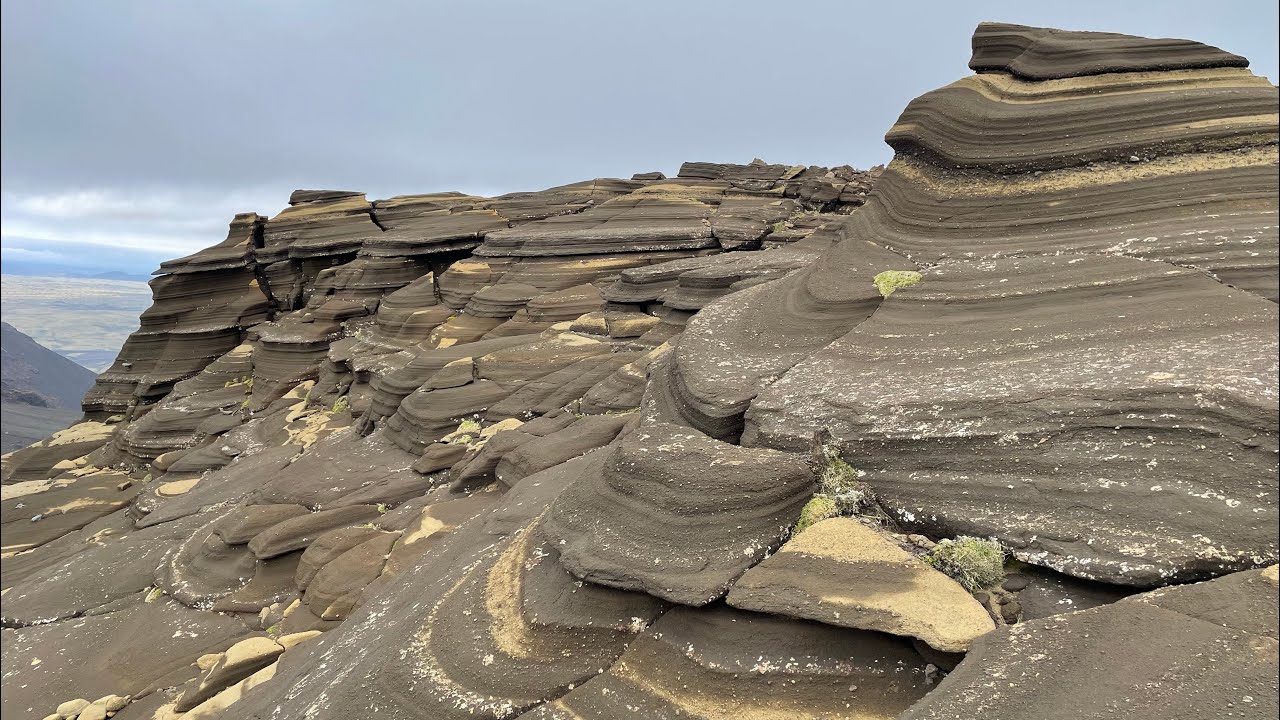 Hiking in Iceland: Mt. Vifilsfell 17/6/2023 — Vifilsfell — video poster