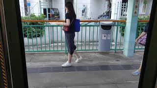 輕鐵751號線列車關門(1095+1100)