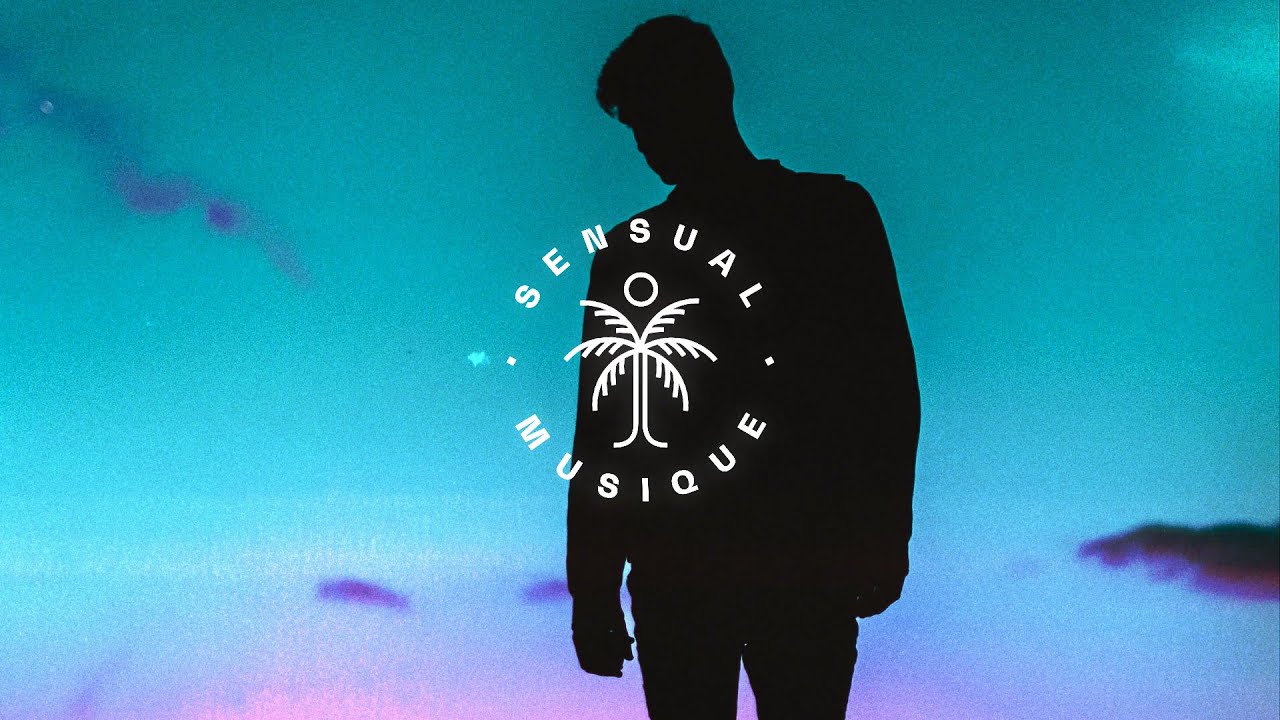 Richard Judge & Quarterhead - Hunter (Lyrics) adlı videoyu YouTube'da izle Richard Judge & Quarterhead - Hunter (Lyrics) adlı videoyu YouTube'da izle
