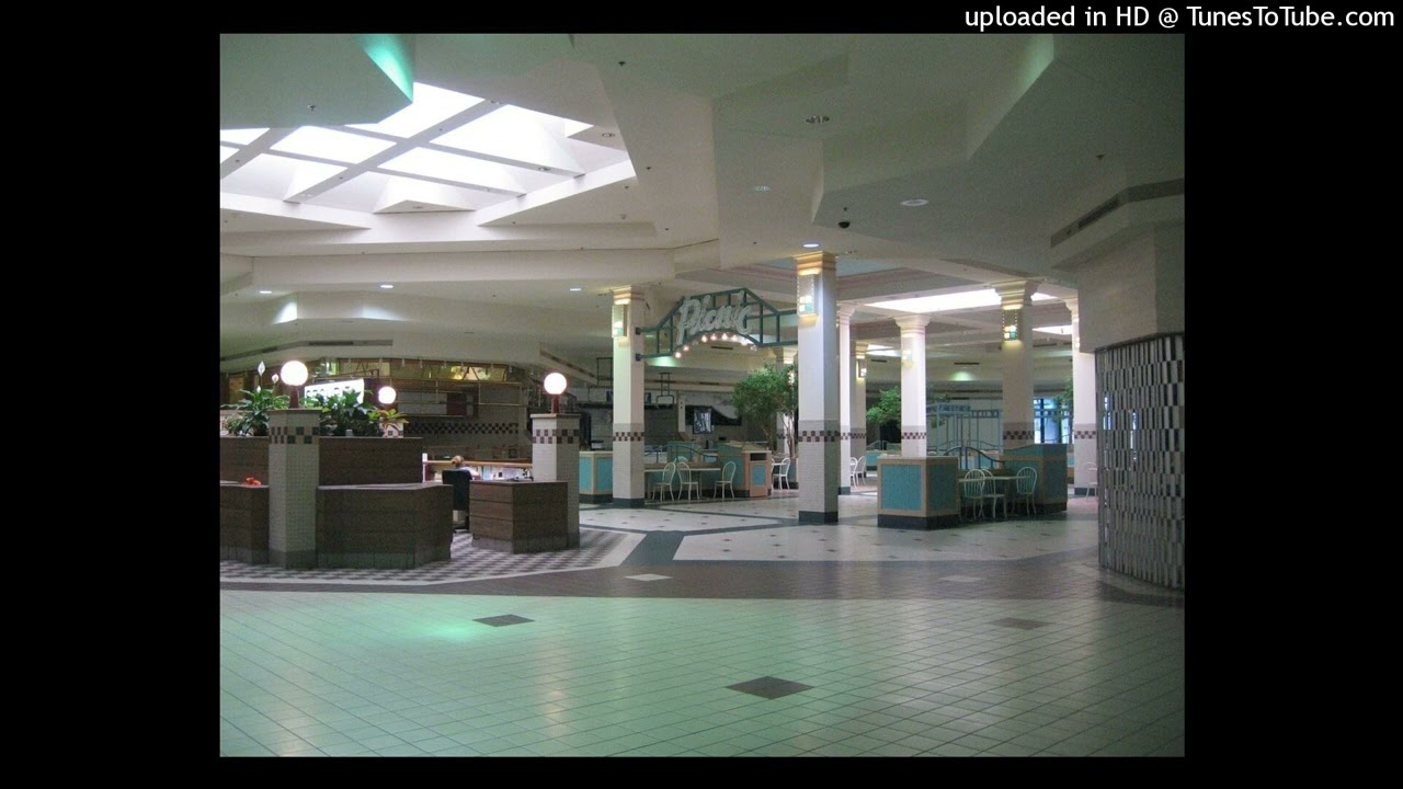 wham last Christmas in empty mall
