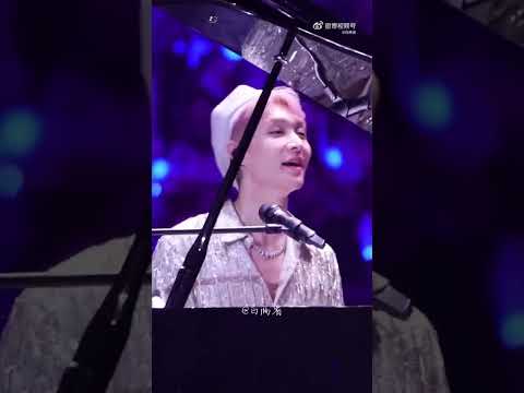 HE IS TOO PRETTY TO BE REAL Lay Zhangyixing Layzhang Exo Shorts