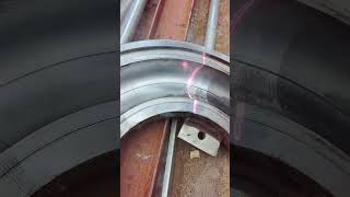 Cleaning Curved Surfaces made Simple: Oceanplayer Laser for Heavy Industry.